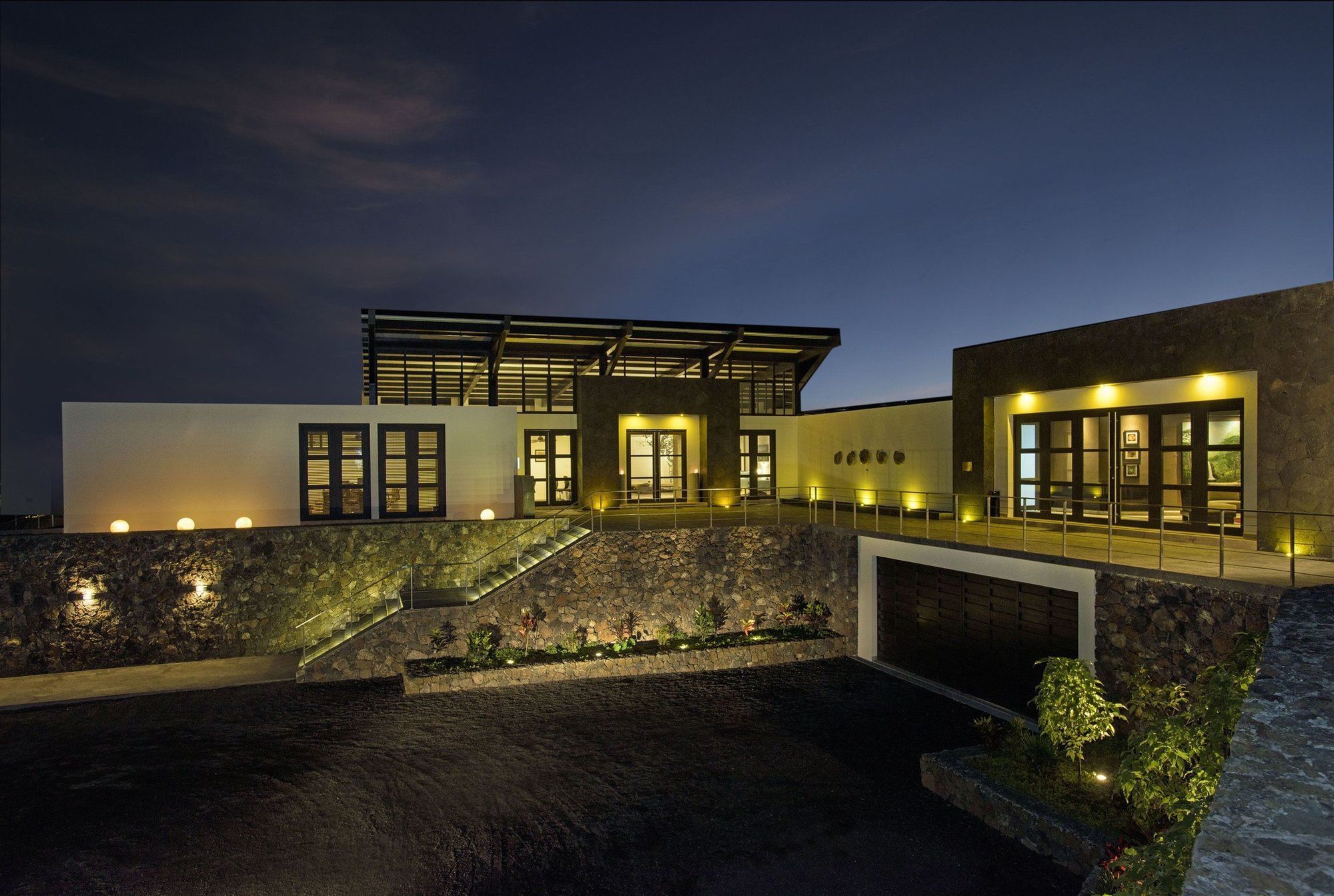 Pikaia Lodge Santa Cruz Island Eksteriør bilde